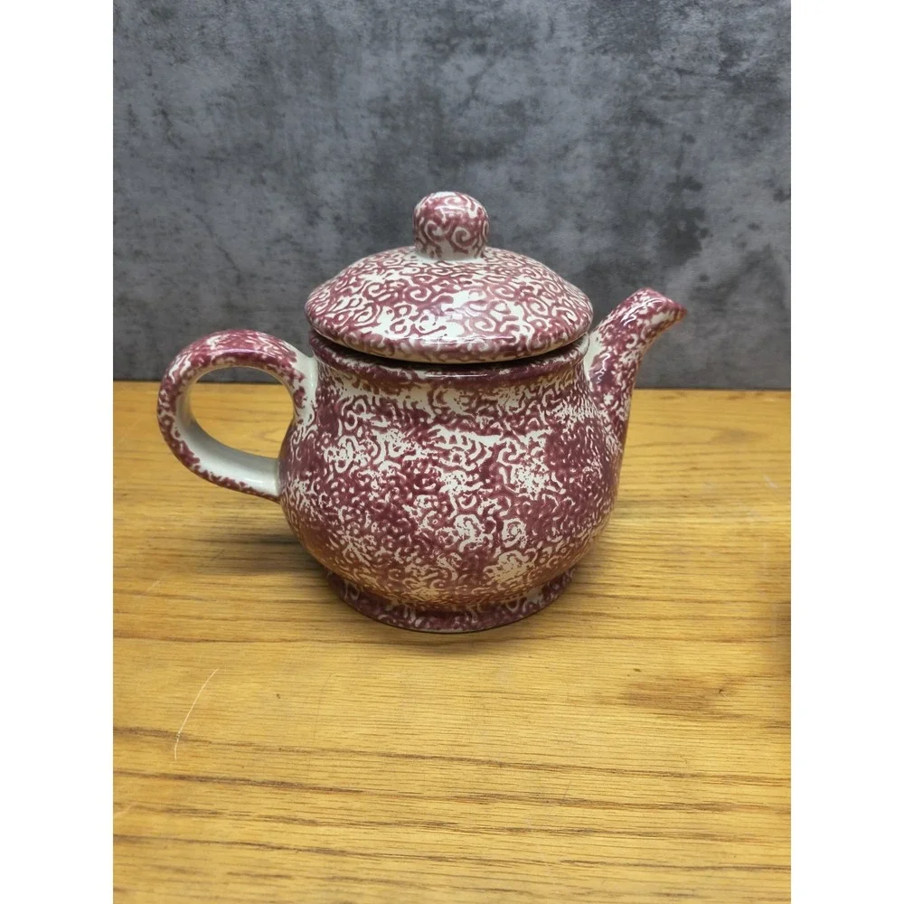 Vintage Ceramic Red Sponge Ware Strawberry Pattern 4 Cup‎ Ceramic Teapot